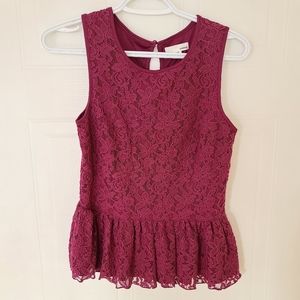 Garage Sleeveless Lace Peplum Top. Burgundy. XS.
